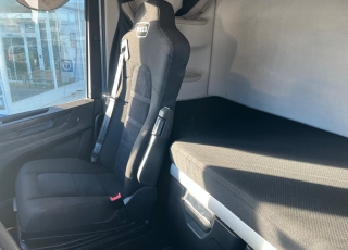 Tractor unit IVECO AS440S51TP S-WAY