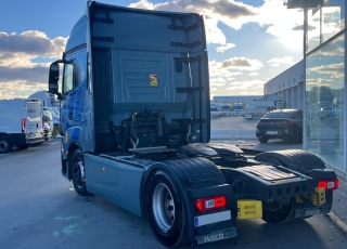Tractor unit IVECO AS440S51TP S-WAY