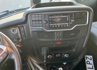 Tractor unit IVECO AS440S51TP S-WAY