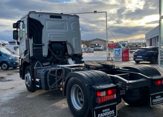Cabeza tractora,
 RENAULT C430, 
automática, 
de 2014, 
con 659.986km,
Con neumáticos 315/80R22.5  Precio 26.500€ reacondicionada, sin garantía, homologada en España.