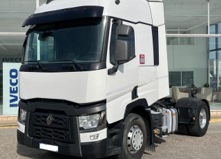 Cabeza tractora,
 RENAULT T480, 
automática, con retarder
de 2015, 
con 434.953km,
Con neumáticos 315/80R22.5  Precio 36.900€ reacondicionada,