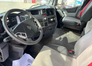Cabeza tractora,
 RENAULT T480, 
automática, con retarder
de 2015, 
con 434.953km,
Con neumáticos 315/80R22.5  Precio 36.900€ reacondicionada,
