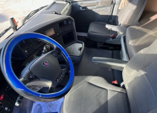Cabeza tractora,
SCANIA R450, 
automática con intarder, 
de 2017, 
con 665.145km,
Con neumáticos 385/65R22.5 y 315/80R22.5  Precio 42.500€ reacondicionada, sin garantía.