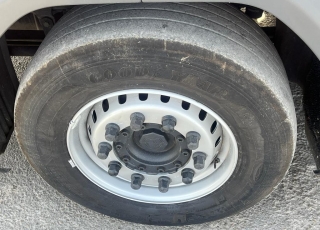 Cabeza tractora,
SCANIA R450, 
automática con intarder, 
de 2017, 
con 716.953km,
Con neumáticos 385/55R22.5 y 315/70R22.5  Precio 39.900€ reacondicionada, .