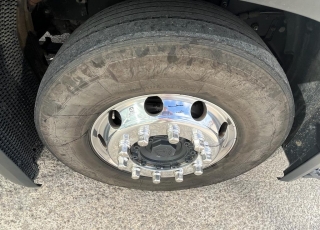 Cabeza tractora,
SCANIA R450, 
automática con intarder, 
de 2017, 
con 676.691km,
Con neumáticos 385/70R22.5 y 315/70R22.5
CON EQUIPO DE HIDRAULICO Y LLANTAS DE ALUMINIO