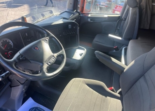 Cabeza tractora,
SCANIA R450, 
automática con intarder, 
de 2017, 
con 679.605km,
Con neumáticos 385/55R22.5 y 315/70R22.5  Precio 42.500€ reacondicionada, .