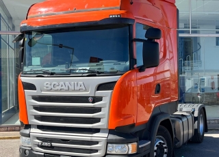 Cabeza tractora,
SCANIA R450, 
automática con intarder, 
de 2017, 
con 715.690km,
Con neumáticos  315/70R22.5  Precio 39.900€