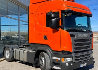 Cabeza tractora,
SCANIA R450, 
automática con intarder, 
de 2017, 
con 715.690km,
Con neumáticos  315/70R22.5

Precio 39.900€