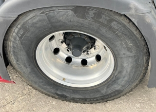 Cabeza tractora,
SCANIA R500, 
automática con intarder, 
de 2012, 
con 1.183.150km,
Con neumáticos 385/65R22.5 y 315/80R22.5  Precio 32.500€ reacondicionada, .