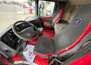 Cabeza tractora,
SCANIA R500, 
automática con intarder, 
de 2012, 
con 1.183.150km,
Con neumáticos 385/65R22.5 y 315/80R22.5  Precio 32.500€ reacondicionada, .