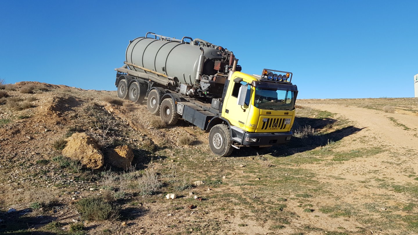 Cisterna Astra HD7c 66.45 6x6 Tractoras Camion de segunda mano Fandos TrucksTalleres Fandos