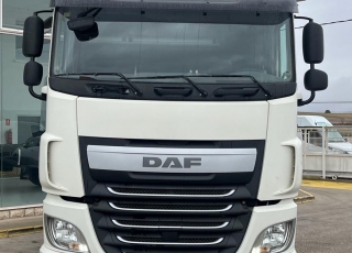 Cabeza tractora DAF XF480 AUTOMATICA CON INTARDER €6
año 2014 con 1033824
neumáticos 385/65r22.5 y 315/80r22.5

precio tractora 19.900€ + iva