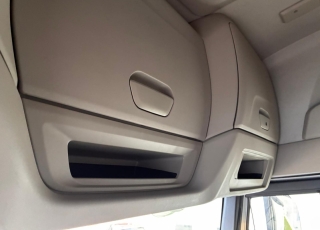 Cabeza tractora IVECO AS440S49TP S-WAY 
 
- AUTOMATICO
- INTARDER
- CLIMATIZADOR
- DOBLE DEPOSITO
- NEVERA

VEHICULO EN PERFECTO ESTADO