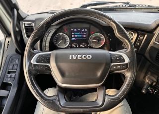 Cabeza tractora IVECO AS440S49TP S-WAY 
 
- AUTOMATICO
- INTARDER
- CLIMATIZADOR
- DOBLE DEPOSITO
- NEVERA

VEHICULO EN PERFECTO ESTADO