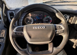 Cabeza tractora IVECO AS440S49TP S-WAY 
 
- AUTOMATICO
- INTARDER
- CLIMATIZADOR
- DOBLE DEPOSITO
- NEVERA


VEHICULO EN PERFECTO ESTADO