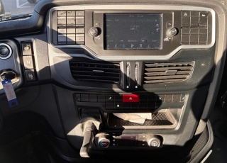 Cabeza tractora IVECO AS440S49TP S-WAY 
 
- AUTOMATICO
- INTARDER
- CLIMATIZADOR
- DOBLE DEPOSITO
- NEVERA


VEHICULO EN PERFECTO ESTADO