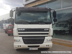 Tractor unit DAF CF 85.410, manual gearbox with retarder and ADR, low cabin with bed