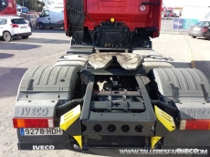 Cabeza tractora IVECO AS440S42TP, automática con intarder, del año 2011, con 455.443km, con 12 meses de garantía de cadena cinemática.
