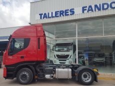 Cabeza tractora IVECO AS440S42TP, con motor ecostralis, automática con intarder, del año 2012, con 495.183km, con 12 meses de garantía de cadena cinemática.