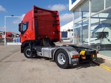 Tractor head IVECO AS440S42TP, Hi Way, automatic with retarder, year 2014, with 329.948km.