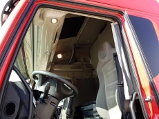 Tractor head IVECO AS440S42TP, Hi Way, automatic with retarder, year 2014, with 448.366km.
