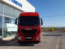 Cabeza tractora IVECO AS440S42TP, Hi Way, automática con intarder, del año 2013, con 381.229km, con 12 meses de garantía de cadena cinemática.