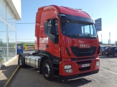 Tractor head IVECO AS440S42TP, Hi Way, automatic with retarder, year 2013, with 381.229km.