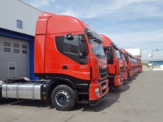 Tractor heads IVECO AS440S42TP, Hi Way, automatics with retarder, year 2013.