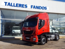 Tractor head IVECO AS440S42TP, Hi Way, automatic with retarder, year 2013, with 448.975km.