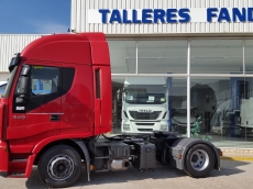Tractor head IVECO AS440S42TP, automatic with retarder and hydraulic equip, year 2008, with 739.000km.