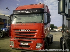 Tractora IVECO AS440S42TP, automática con intarder, euro 4, del año 2008, 520.660km, color Rojo, neumáticos al 90%. Posibilidad de contratar garantía.