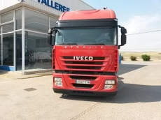 Tractor head IVECO AS440S42TP, automatic with retarder, year 2010, with 464.183km.