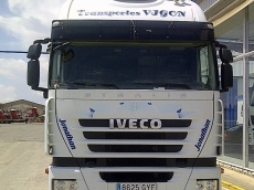 Tractor unit IVECO Stralis AS440S45TP, manual with retarder, registered in 2010, Euro 4, only 202.350km