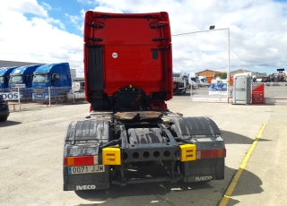 Tractor head IVECO AS440S46TP,
Hi Way, 
Euro6,
Automatic with retarder, 
year 2015,
with 375.277km.
