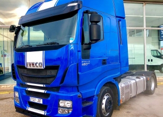 Tractor head IVECO AS440S46TP,
Hi Way, 
Euro6,
Automatic with retarder, 
year 2014,
with 559.000km.