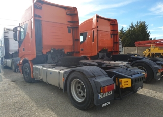 Tractor head IVECO AS440S46TP,
Hi Way, 
Euro6,
automatica with retarder, 
year 2015,
with 351.538km.