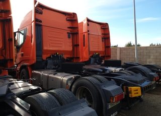 Tractor head IVECO AS440S46TP,
Hi Way, 
Euro6,
automatica with retarder, 
year 2015,
with 379.765km.