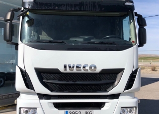 Tractor head IVECO AS440S46TP,
Hi Way, 
Euro6,
Automatic with retarder, 
year 2015,
with 478.523km.