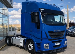Tractor head IVECO AS440S46TP, Hi Way, Euro6, automatic with retarder, year 2014, with 570.858km.