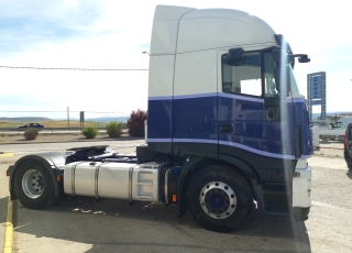 Tractor head IVECO AS440S46TP,
Hi Way, 
Euro6,
Automatic with retarder, 
year 2015,
with 608.759km.