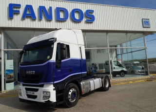 Tractor head IVECO AS440S46TP,
Hi Way, 
Euro6,
Automatic with retarder, 
year 2015,
with 539.418km.