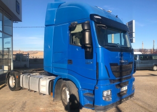 Tractor head IVECO AS440S46TP, Hi Way, Euro6, automatic with retarder, year 2014, with 537.792km.