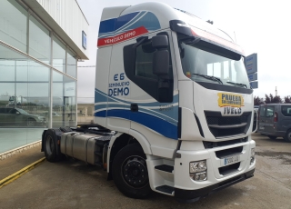 Cabeza tractora IVECO AS440S46TP, 
Hi Way, 
Euro6, 
Automática con intarder, 
Del año 2015, 
Con 530.474km,
Neumáticos 315/70R22.5,


Precio 28.500€+IVA, con tractora reacondicionada y con 12 meses de garantía de cadena cinemática.