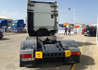 Tractor head IVECO AS440S46TP,
Hi Way, 
Euro6,
Automatic with retarder, 
year 2015,
with 602.469km.