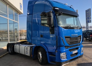 Cabeza tractora IVECO AS440S46TP, 
Hi Way, 
Euro6, 
Automática con intarder, 
Del año 2014, 
Con 556.275km.
Rueda 315/60R22.5

Precio 20.500€+IVA, con tractora reacondicionada y con 12 meses de garantía de cadena cinemática.