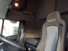 Cabeza tractora IVECO AS440S46TP, automática con intarder, del año 2012, con 469.875km, con 12 meses de garantía de cadena cinemática.
