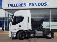 Tractor head IVECO AS440S46TP, automatic with retarder, year 2012, with 427.838km.