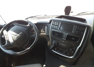 Cabeza tractora IVECO AS440S48TP, 
EVO Hi Way, 
Euro6, 
Automática con intarder, 
Del año 2017, 
Con 314.185km.
Neumáticos 315/70R22.5  Precio 42.500€+IVA, con tractora reacondicionada y con 12 meses de garantía de cadena cinemática.