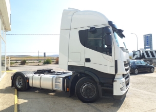Cabeza tractora IVECO AS440S48TP, 
EVO Hi Way, 
Euro6, 
Automática con intarder, 
Del año 2017, 
Con 314.185km.
Neumáticos 315/70R22.5  Precio 42.500€+IVA, con tractora reacondicionada y con 12 meses de garantía de cadena cinemática.