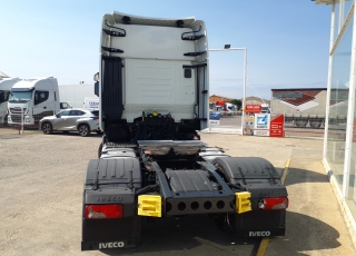 Cabeza tractora IVECO AS440S48TP, 
EVO Hi Way, 
Euro6, 
Automática con intarder, 
Del año 2017, 
Con 314.185km.
Neumáticos 315/70R22.5

Precio 42.500€+IVA, con tractora reacondicionada y con 12 meses de garantía de cadena cinemática.